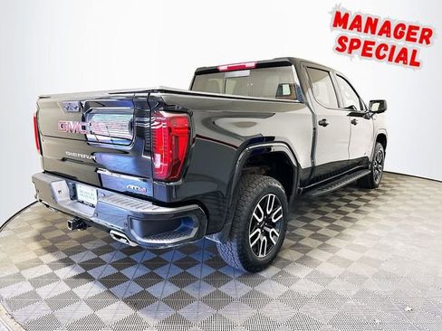 Used 2025 GMC Sierra 1500 AT4 w/ AT4 Premium Package AWD/4WD image 8