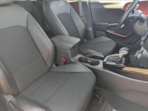 Certified 2023 Kia Soul GT-Line FWD image 8