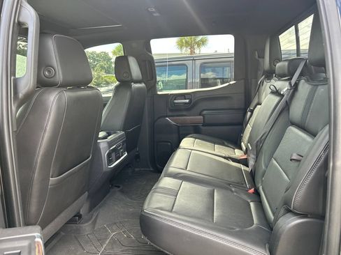 Used 2021 Chevrolet Silverado 1500 High Country w/ Technology Package AWD/4WD image 13