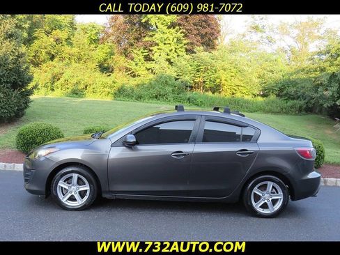 Used 2010 MAZDA MAZDA3 i Touring image 2