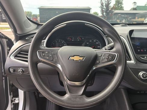 Used 2019 Chevrolet Malibu LS FWD image 10