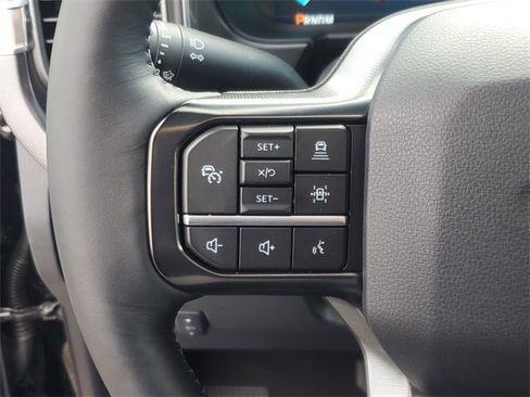 New 2025 Ford F250 Platinum w/ FX4 Off-Road Package image 23