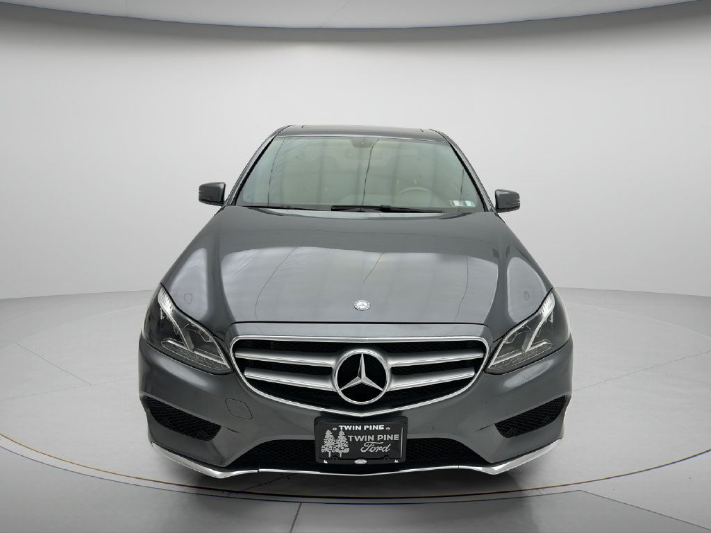 Used 2016 Mercedes-Benz E 350 4MATIC Sedan image 2