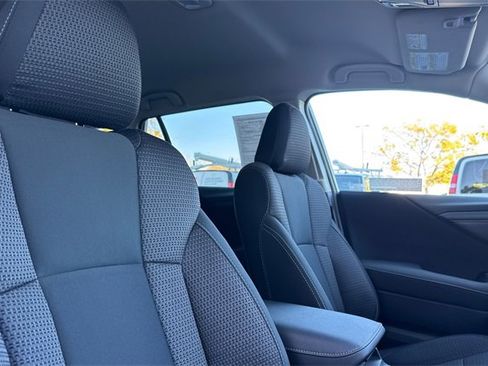 Used 2025 Subaru Outback Premium w/ Popular Package #1A image 19