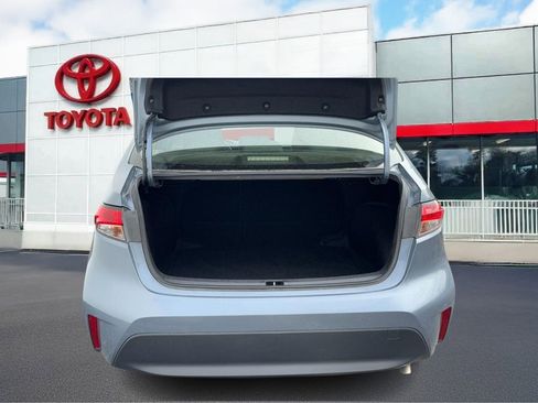 Used 2023 Toyota Corolla Hybrid Sedan image 9