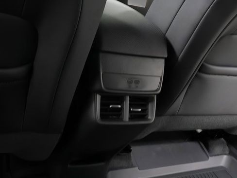New 2026 Chevrolet Equinox LT FWD image 25