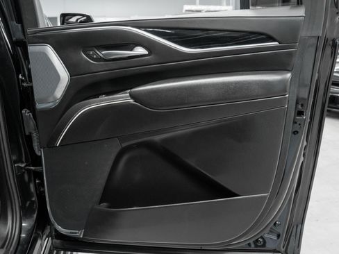 Used 2024 Cadillac Escalade ESV V w/ LPO, Floor Liner Package AWD/4WD image 51