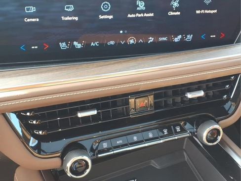 New 2026 Chevrolet Tahoe High Country image 10