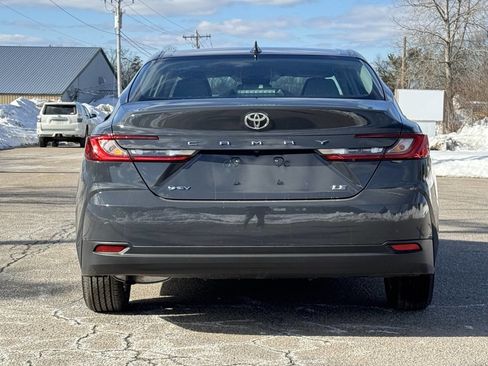 Used 2025 Toyota Camry LE image 4