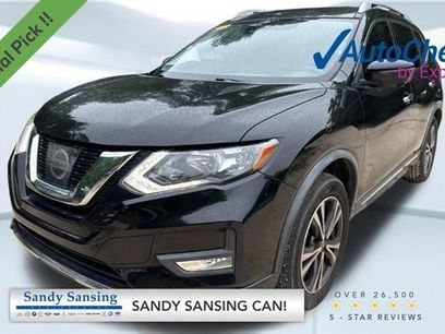 Used 2017 Nissan Rogue SL
