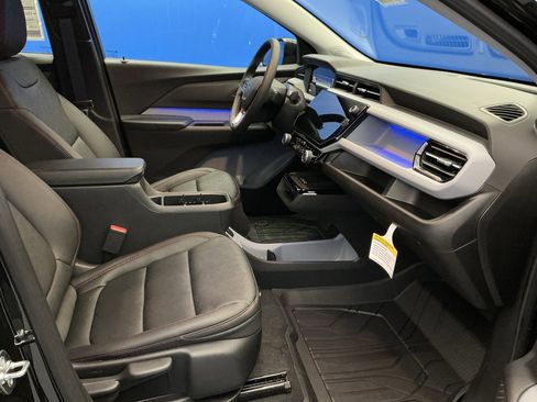 New 2027 Chevrolet Bolt RS w/ Technology Package FWD image 23