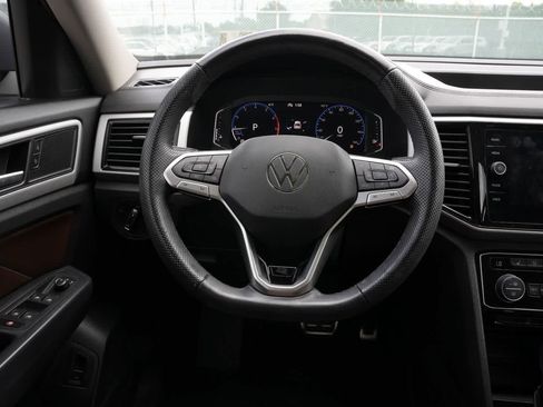 Used 2021 Volkswagen Atlas SEL R-Line FWD image 11