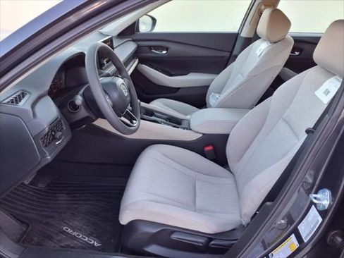 New 2025 Honda Accord LX image 10