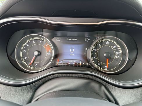 Used 2022 Jeep Cherokee Latitude Lux AWD/4WD image 22