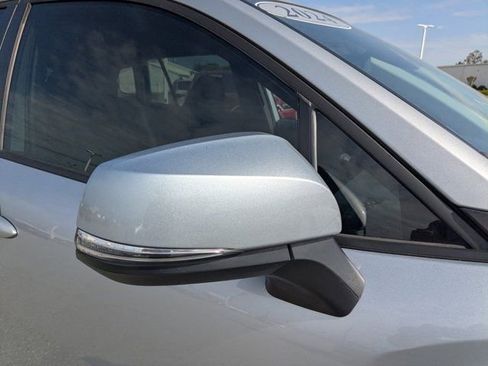 Used 2024 Toyota Corolla Cross LE FWD image 12