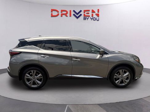 Used 2024 Nissan Murano Platinum w/ Cargo Package FWD image 2