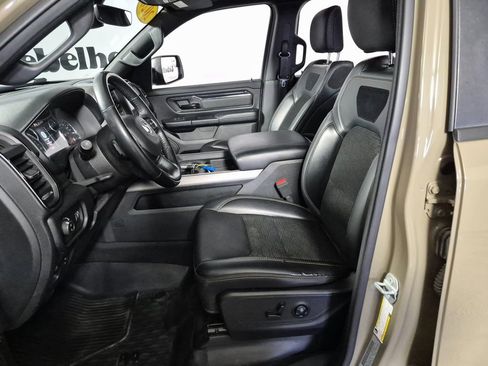 Used 2020 RAM 1500 Big Horn w/ Built-to-serve Edition image 9