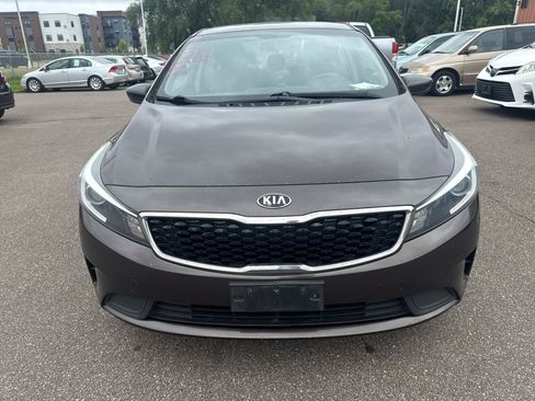 Used 2018 Kia Forte LX FWD image 2