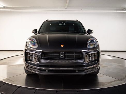 Used 2023 Porsche Macan S AWD/4WD image 10