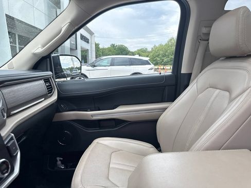 Used 2022 Ford Expedition Max Limited AWD/4WD image 39