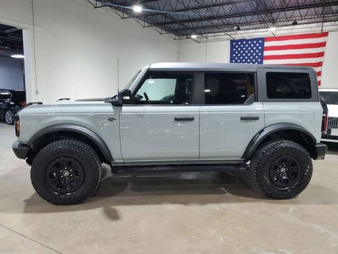 Used 2022 Ford Bronco Wildtrak image 13