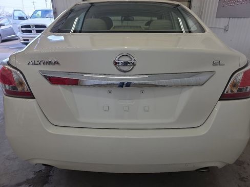 Used 2015 Nissan Altima 2.5 SL w/ Technology Package image 13