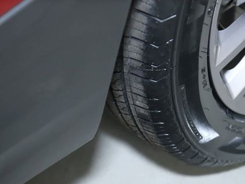 Used 2023 GMC Terrain SLT image 37