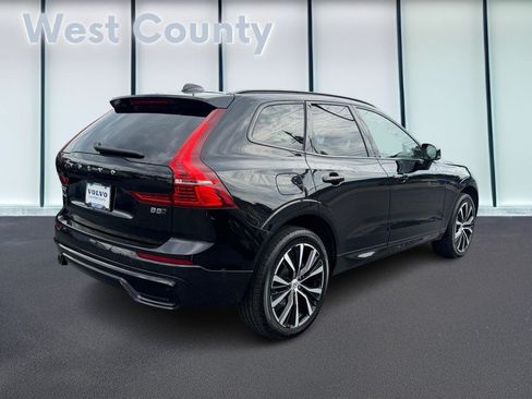 Used 2025 Volvo XC60 B5 Plus AWD/4WD image 4