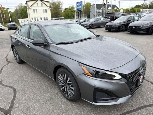 New 2026 Nissan Altima 2.5 SV FWD image 3