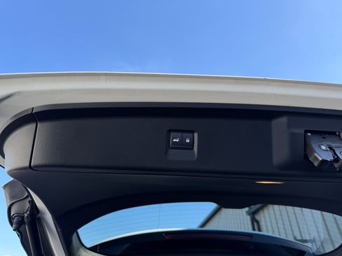 Used 2025 INFINITI QX60 Luxe w/ Black Edition image 24