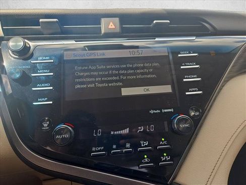 Used 2019 Toyota Camry XLE FWD image 15