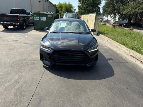 Used 2020 Hyundai Veloster 2.0 FWD image 5