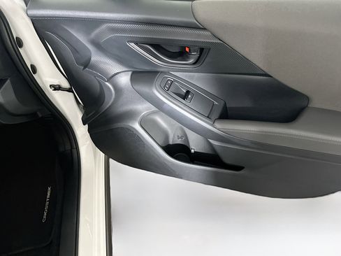 Used 2024 Subaru Crosstrek 2.0i Premium image 30