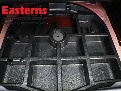 Used 2018 Jeep Renegade Altitude AWD/4WD image 23