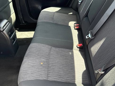 Used 2015 Nissan Sentra SV FWD image 16