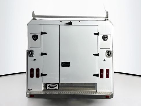 Used 2024 Ford Transit 350 w/ Exterior Upgrade Package RWD image 12