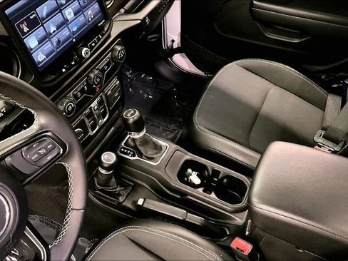 Used 2020 Jeep Wrangler Unlimited Sport AWD/4WD image 16