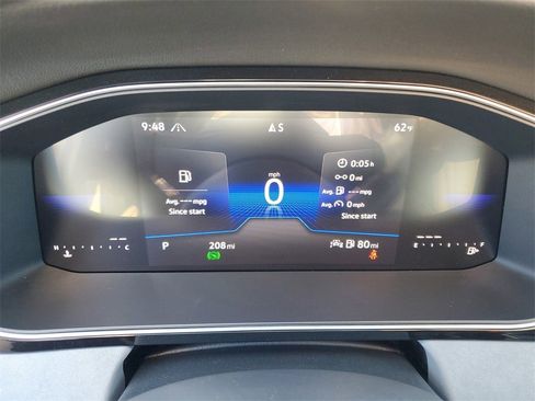 Used 2025 Volkswagen Jetta SE image 14