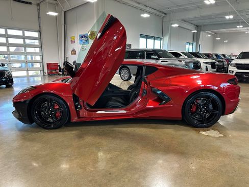 Used 2021 Chevrolet Corvette Stingray Coupe w/ 1LT RWD image 8