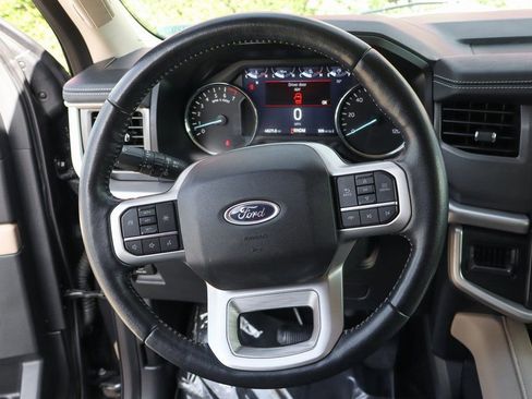 Used 2022 Ford Expedition XLT AWD/4WD image 22