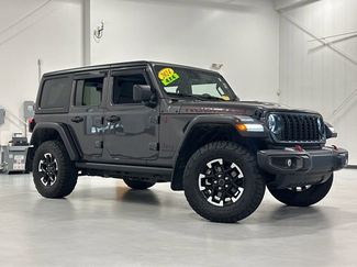 Used 2024 Jeep Wrangler Unlimited Rubicon w/ Dual Top Group AWD/4WD video 2