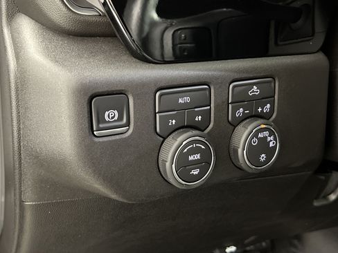 Used 2026 Chevrolet Silverado 1500 LT AWD/4WD image 31