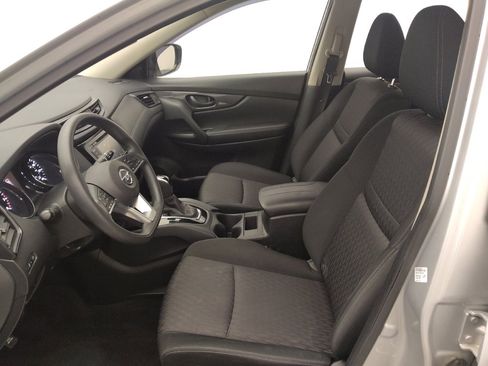 Used 2020 Nissan Rogue S image 17