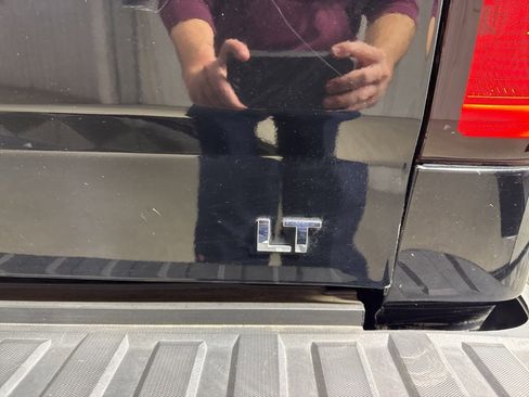 Used 2018 Chevrolet Silverado 1500 LT w/ All Star Edition image 30