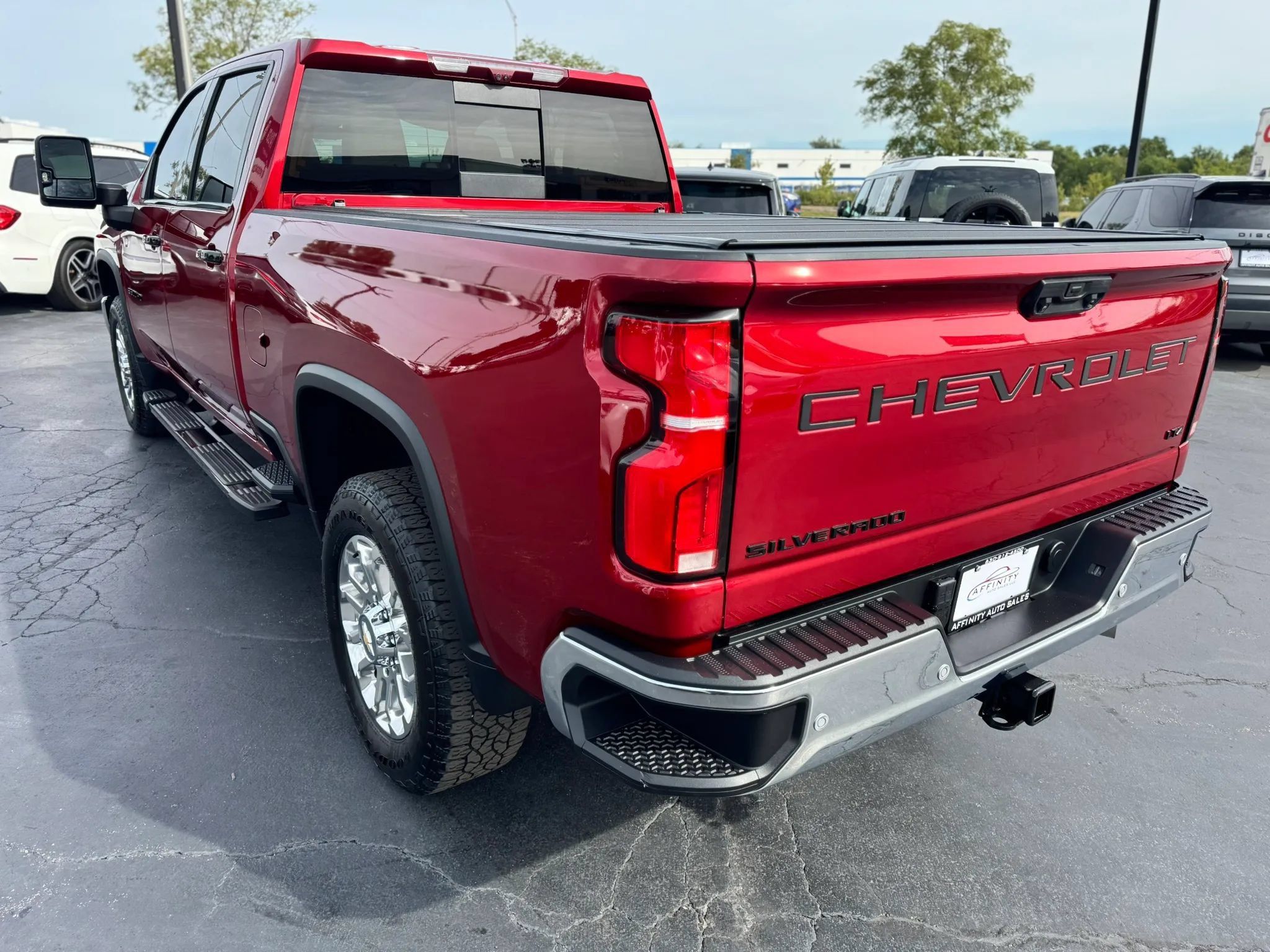 Used 2025 Chevrolet Silverado 3500 LTZ w/ LTZ Plus Package AWD/4WD image 3