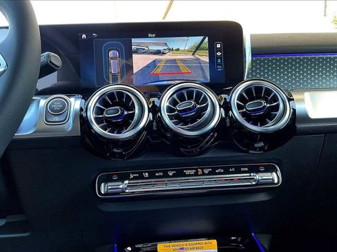 New 2025 Mercedes-Benz GLB 250 GLB 250 image 12