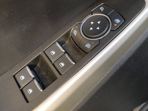 Used 2022 Ford Explorer Limited image 27