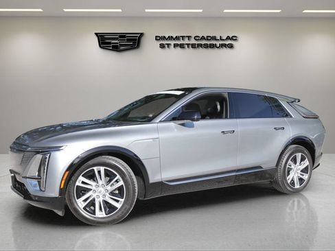 Certified 2024 Cadillac Lyriq Tech w/ Driver Assist Package AWD/4WD image 1