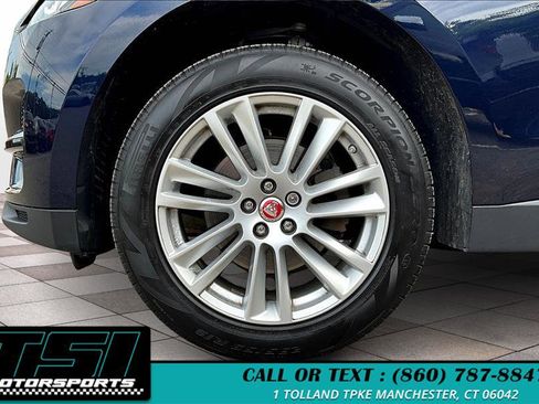 Used 2020 Jaguar F-PACE Prestige image 9