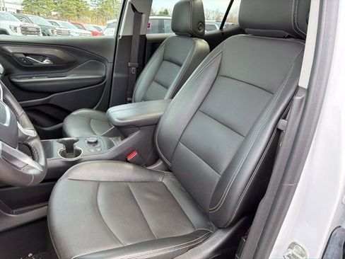 Used 2022 GMC Terrain SLT image 20